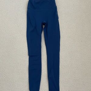 Blue fabletics leggings